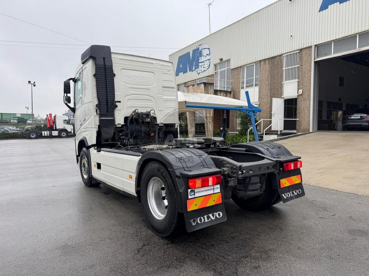 TRATOR VOLVO FH13 540 EURO6 4X2 RETARDER KIT HIDRÁULICO CAB. BAIXA