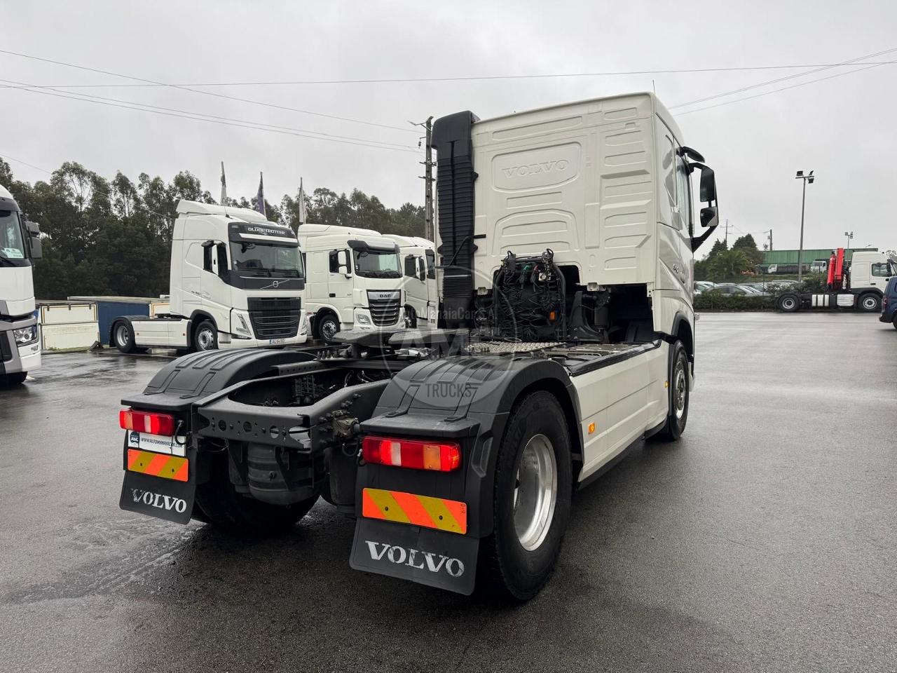 TRATOR VOLVO FH13 540 EURO6 4X2 RETARDER KIT HIDRÁULICO CAB. BAIXA