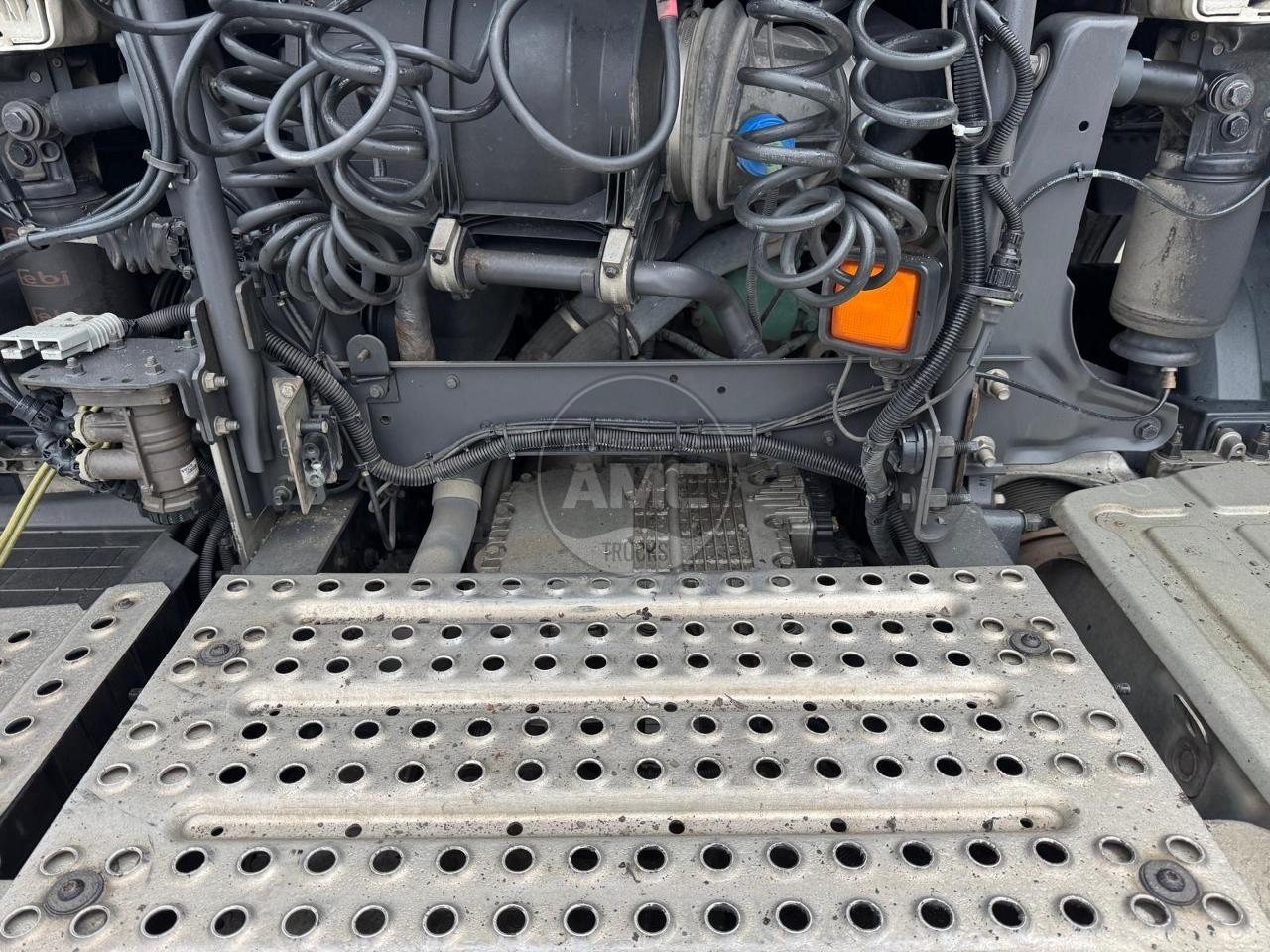 TRATOR VOLVO FH13 540 EURO6 4X2 RETARDER KIT HIDRÁULICO CAB. BAIXA